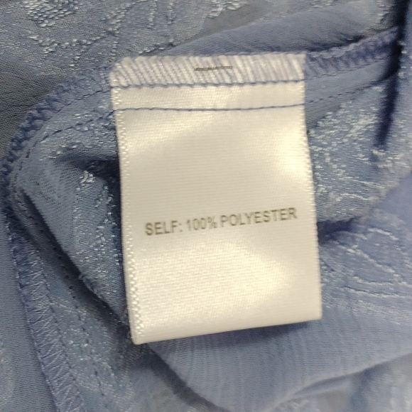 Rose & Olive Sheer Sleeveless Top - Picture 8 of 8